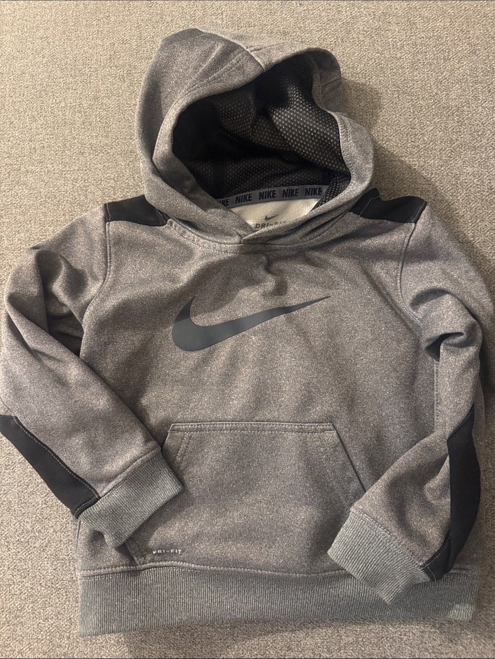 5/$15- Nike sweatshirt size 3t